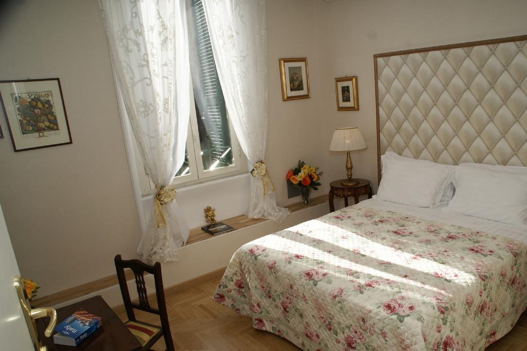 Landlord In Trastevere Rome Bilik gambar